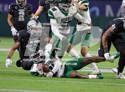 Thumbnail 2 in Martin vs. Berkner (UIL 6A DI Bi-District) photogallery.
