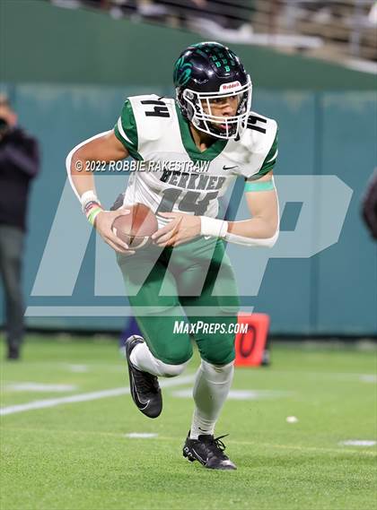 Thumbnail 2 in Martin vs. Berkner (UIL 6A DI Bi-District) photogallery.