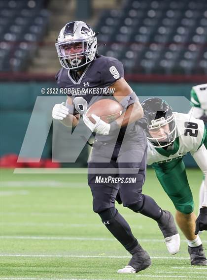 Thumbnail 3 in Martin vs. Berkner (UIL 6A DI Bi-District) photogallery.