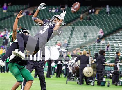 Thumbnail 2 in Martin vs. Berkner (UIL 6A DI Bi-District) photogallery.