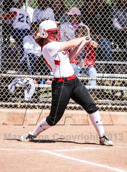 Thumbnail 1 in Boyd vs. Horn (UIL 5A Area Playoff) photogallery.