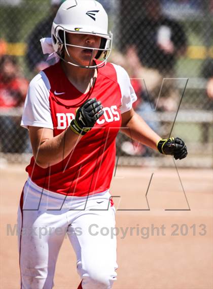 Thumbnail 2 in Boyd vs. Horn (UIL 5A Area Playoff) photogallery.