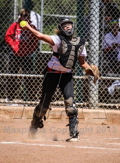 Thumbnail 3 in Boyd vs. Horn (UIL 5A Area Playoff) photogallery.