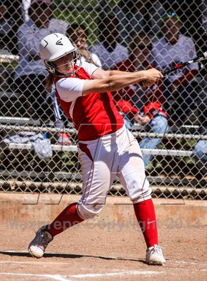 Thumbnail 3 in Boyd vs. Horn (UIL 5A Area Playoff) photogallery.