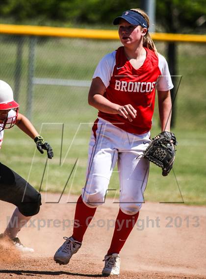Thumbnail 2 in Boyd vs. Horn (UIL 5A Area Playoff) photogallery.