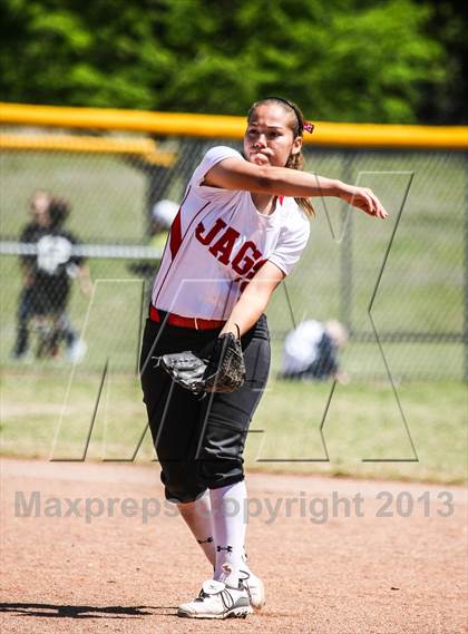 Thumbnail 2 in Boyd vs. Horn (UIL 5A Area Playoff) photogallery.