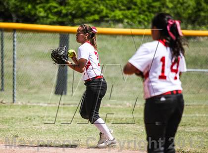 Thumbnail 3 in Boyd vs. Horn (UIL 5A Area Playoff) photogallery.