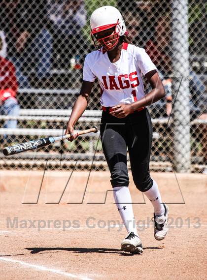 Thumbnail 1 in Boyd vs. Horn (UIL 5A Area Playoff) photogallery.