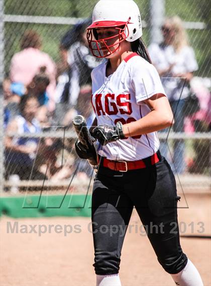 Thumbnail 2 in Boyd vs. Horn (UIL 5A Area Playoff) photogallery.