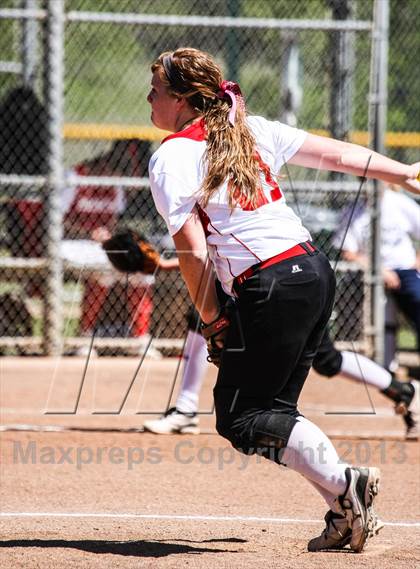 Thumbnail 1 in Boyd vs. Horn (UIL 5A Area Playoff) photogallery.