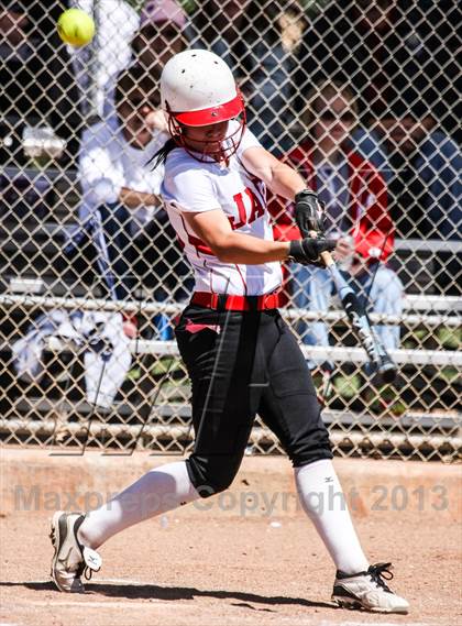 Thumbnail 3 in Boyd vs. Horn (UIL 5A Area Playoff) photogallery.