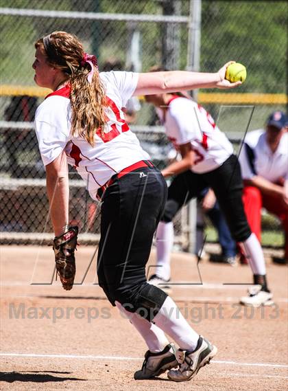 Thumbnail 2 in Boyd vs. Horn (UIL 5A Area Playoff) photogallery.