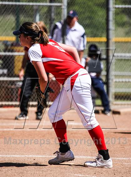 Thumbnail 3 in Boyd vs. Horn (UIL 5A Area Playoff) photogallery.