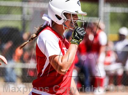 Thumbnail 3 in Boyd vs. Horn (UIL 5A Area Playoff) photogallery.