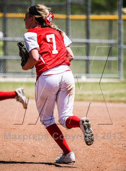 Thumbnail 2 in Boyd vs. Horn (UIL 5A Area Playoff) photogallery.