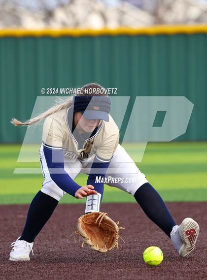 Thumbnail 1 in Allen vs. Keller (Forney Tournament) photogallery.