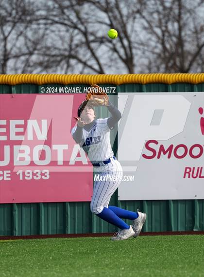 Thumbnail 2 in Allen vs. Keller (Forney Tournament) photogallery.