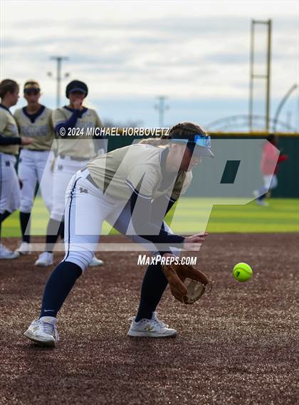 Thumbnail 1 in Allen vs. Keller (Forney Tournament) photogallery.