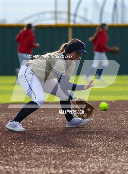 Thumbnail 1 in Allen vs. Keller (Forney Tournament) photogallery.