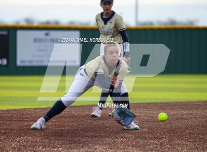 Thumbnail 1 in Allen vs. Keller (Forney Tournament) photogallery.