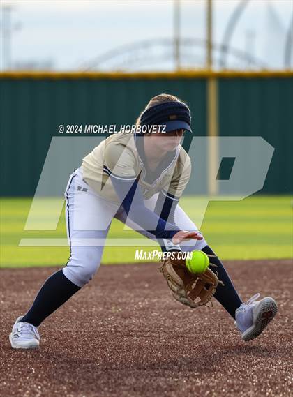 Thumbnail 3 in Allen vs. Keller (Forney Tournament) photogallery.
