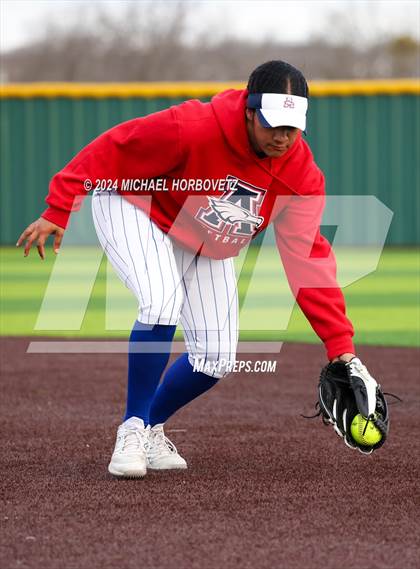 Thumbnail 2 in Allen vs. Keller (Forney Tournament) photogallery.