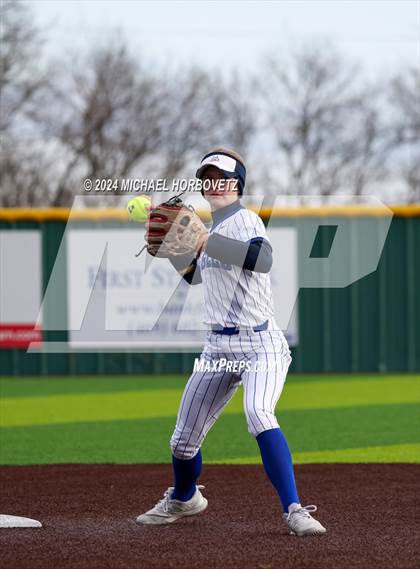 Thumbnail 3 in Allen vs. Keller (Forney Tournament) photogallery.