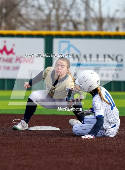 Thumbnail 2 in Allen vs. Keller (Forney Tournament) photogallery.