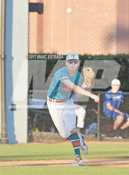 Thumbnail 1 in Plant City @ Carrollwood Day photogallery.