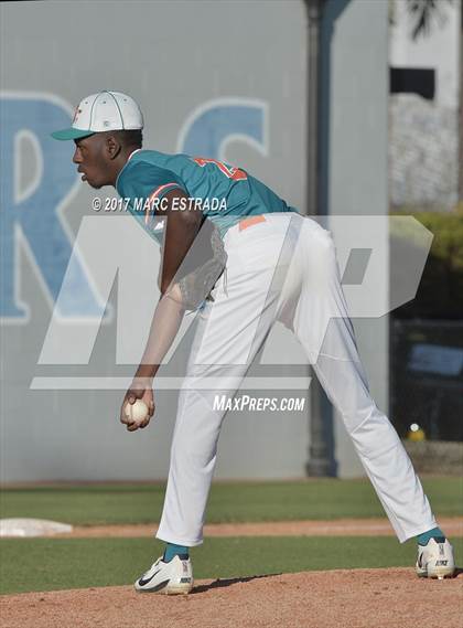 Thumbnail 2 in Plant City @ Carrollwood Day photogallery.