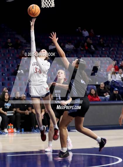 Thumbnail 2 in Mica Mountain vs Sahuaro (McKale Center) photogallery.