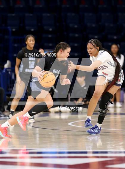 Thumbnail 1 in Mica Mountain vs Sahuaro (McKale Center) photogallery.
