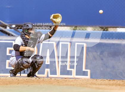 Thumbnail 3 in Chatsworth vs Rio Mesa photogallery.