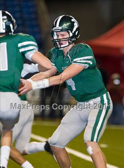 Thumbnail 2 in Curtis vs. Skyline (WIAA 4A Semifinal) photogallery.