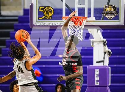 Thumbnail 3 in Long Island Lutheran vs. Link Academy (City of Palms Classic) photogallery.