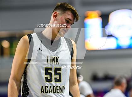 Thumbnail 2 in Long Island Lutheran vs. Link Academy (City of Palms Classic) photogallery.