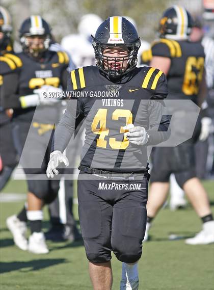 Thumbnail 1 in De La Salle @ St. Laurence (Chicago Catholic League Prep Bowl Playoff Semifinal) photogallery.