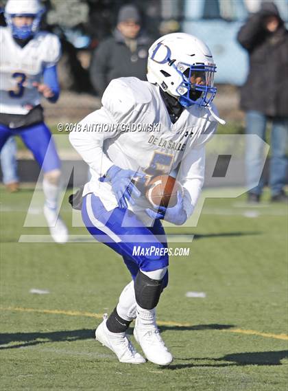 Thumbnail 2 in De La Salle @ St. Laurence (Chicago Catholic League Prep Bowl Playoff Semifinal) photogallery.