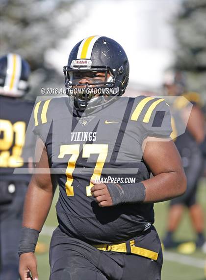 Thumbnail 2 in De La Salle @ St. Laurence (Chicago Catholic League Prep Bowl Playoff Semifinal) photogallery.