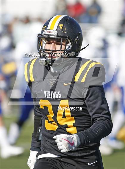 Thumbnail 3 in De La Salle @ St. Laurence (Chicago Catholic League Prep Bowl Playoff Semifinal) photogallery.