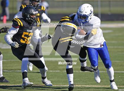 Thumbnail 1 in De La Salle @ St. Laurence (Chicago Catholic League Prep Bowl Playoff Semifinal) photogallery.