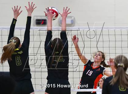 Thumbnail 3 in Aledo vs Fossil Ridge (Northwest ISD Classic) photogallery.
