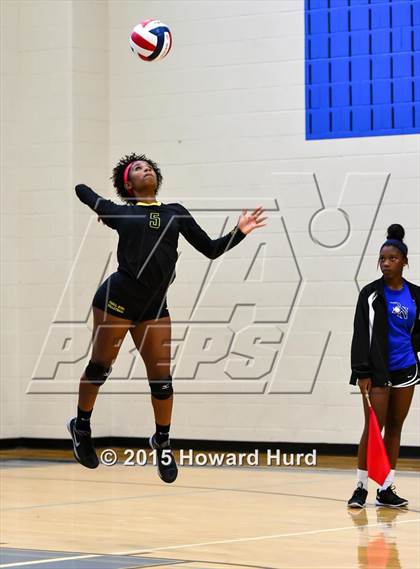Thumbnail 2 in Aledo vs Fossil Ridge (Northwest ISD Classic) photogallery.