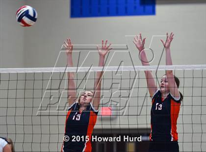 Thumbnail 3 in Aledo vs Fossil Ridge (Northwest ISD Classic) photogallery.