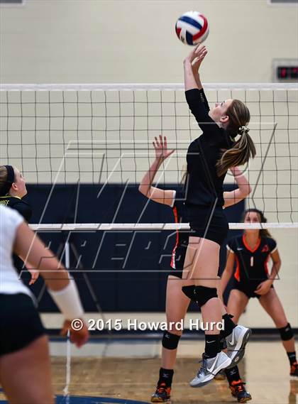 Thumbnail 2 in Aledo vs Fossil Ridge (Northwest ISD Classic) photogallery.