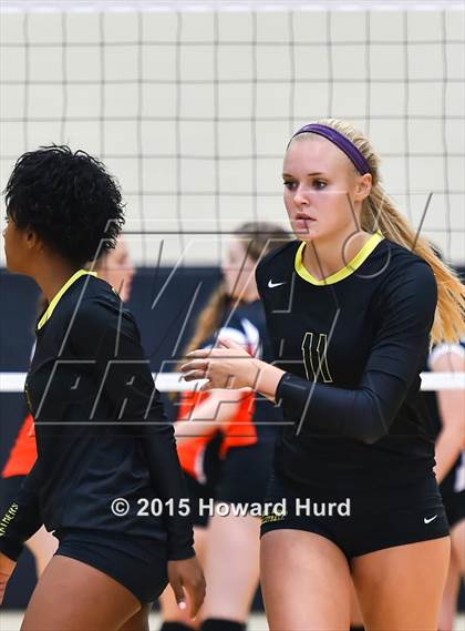 Thumbnail 2 in Aledo vs Fossil Ridge (Northwest ISD Classic) photogallery.