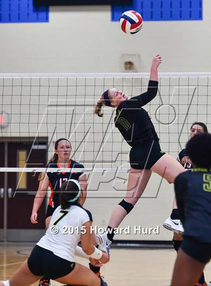 Thumbnail 1 in Aledo vs Fossil Ridge (Northwest ISD Classic) photogallery.