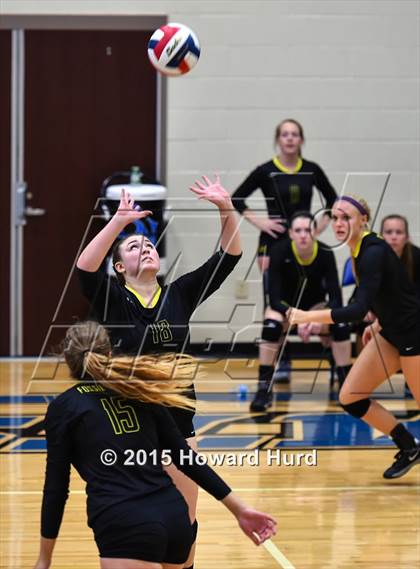 Thumbnail 2 in Aledo vs Fossil Ridge (Northwest ISD Classic) photogallery.