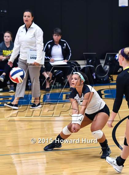 Thumbnail 1 in Aledo vs Fossil Ridge (Northwest ISD Classic) photogallery.