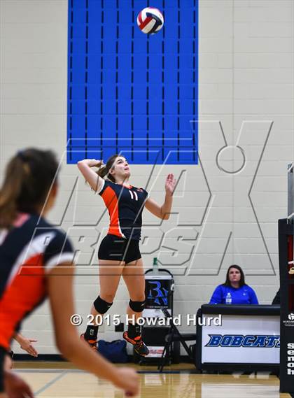 Thumbnail 3 in Aledo vs Fossil Ridge (Northwest ISD Classic) photogallery.